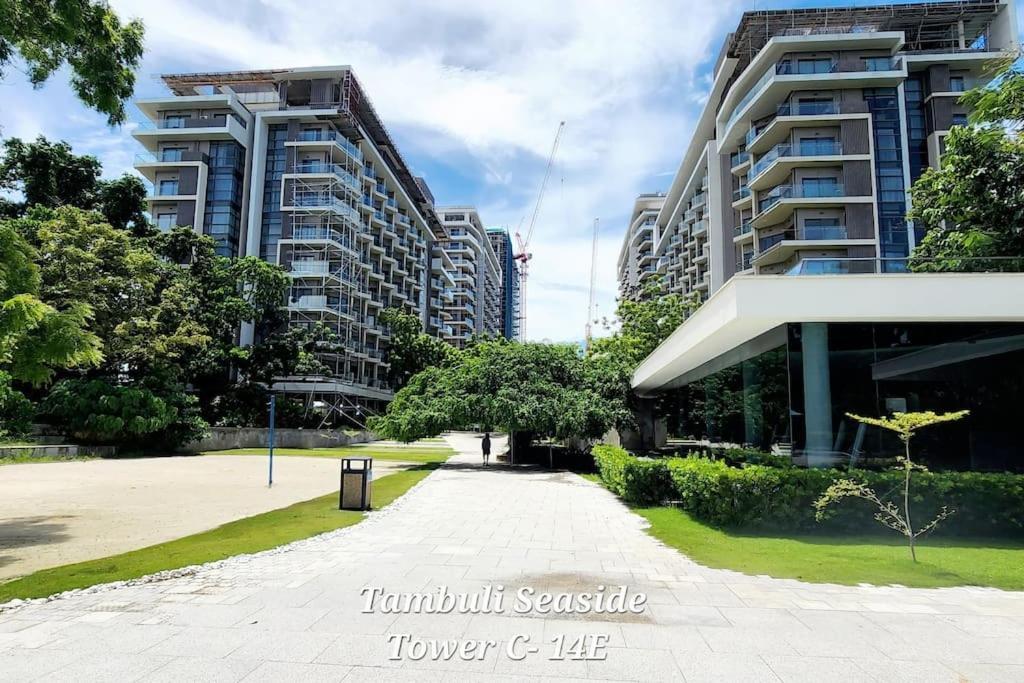 Appartamento Seaside Luxury Living Lapu-Lapu City Esterno foto